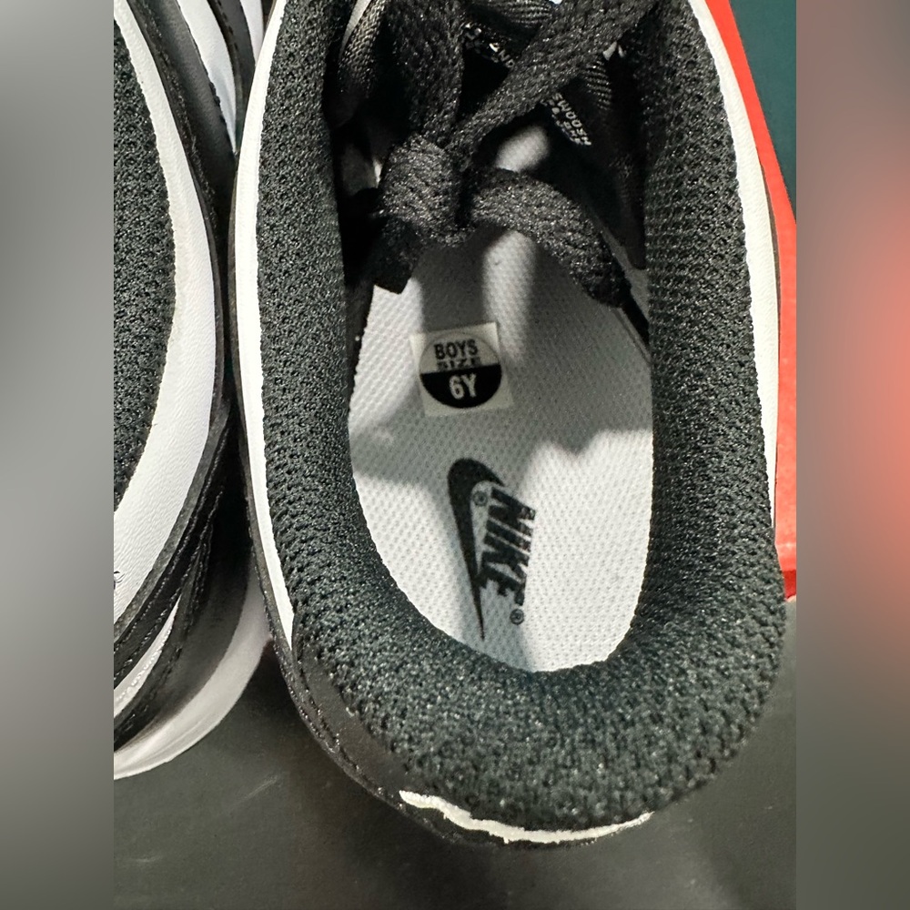 Nike Kids Black and White Dunk Low Sneakers - Size 6Y - Picture 6 of 10